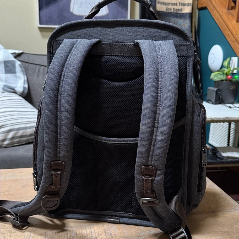Tumi Alpha 3 brief pack